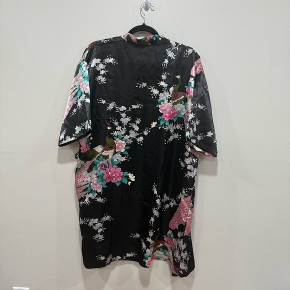 Peacock kimono robe - Picture 3 of 7
